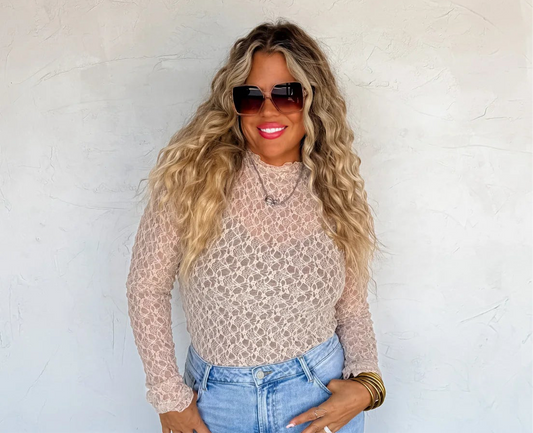 JOLIE LACE THUMBHOLE TOP