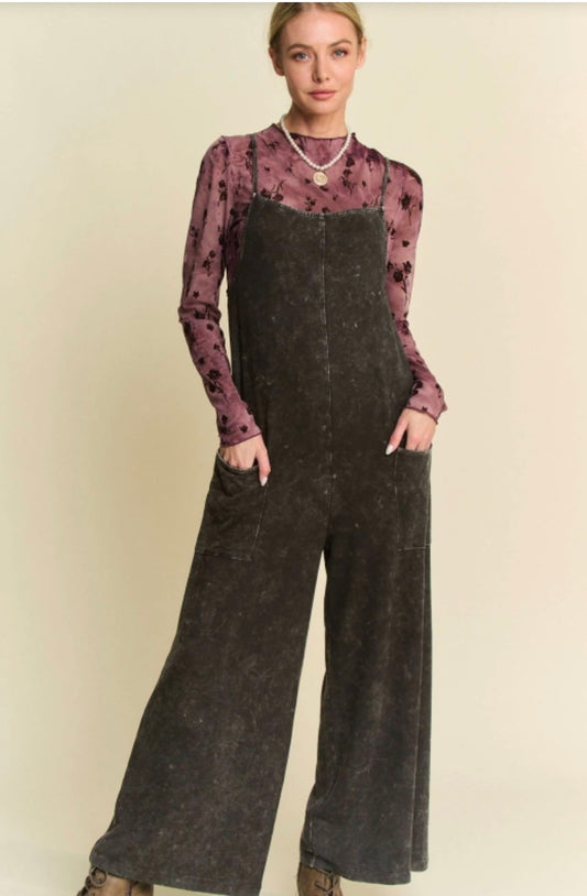 GARMENT WASHED KNIT UTILITY LOUNGE JUMPSUIT