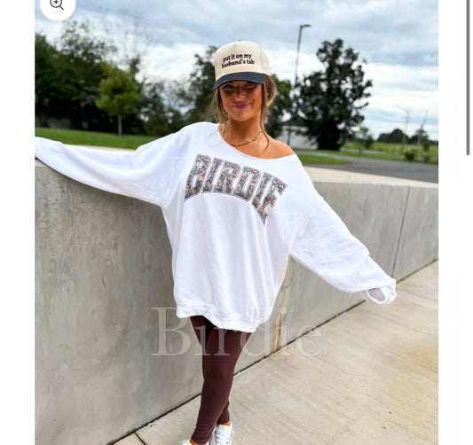 Birdie off the shoulder