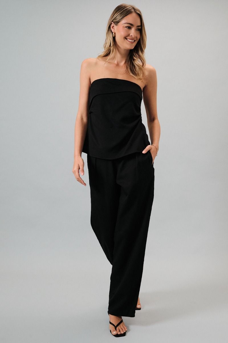 STRAPLESS SMOCKED TOP