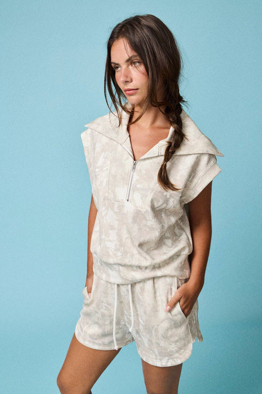 Camo Half Zip Slvls Top and Shorts Set: CAMO